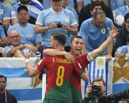 Португалия се справи с Уругвай и е на осминафинал