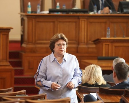 Дончева: Не можем просто така да се върнем в БСП