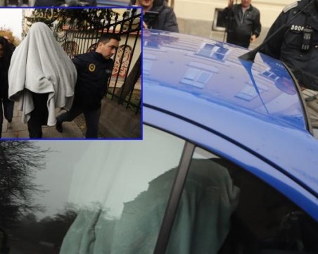 Постоянен арест за двама от обвинените за разпространение на детско порно