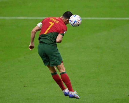 Роналдо бесен, че голът срещу Уругвай не е записан на негово име