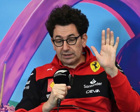 Скудерия Ферари освободи шефа си