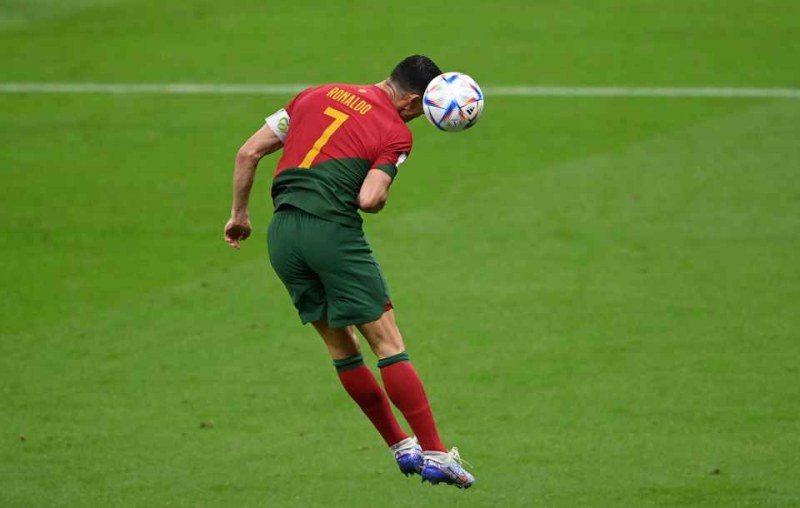 Роналдо бесен, че голът срещу Уругвай не е записан на негово име