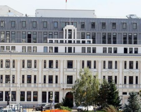 Директорът на ББР: 300 млн. лв. от кредитите, обявени от Петков, няма да бъдат върнати