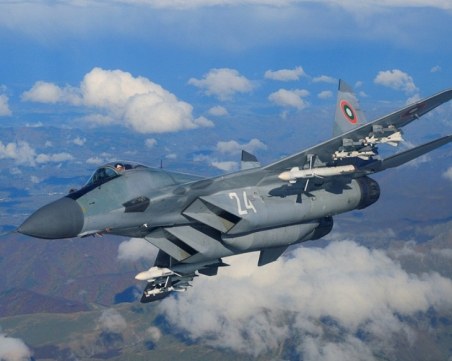 Руски и китайски военни самолети патрулираха над Тихия океан