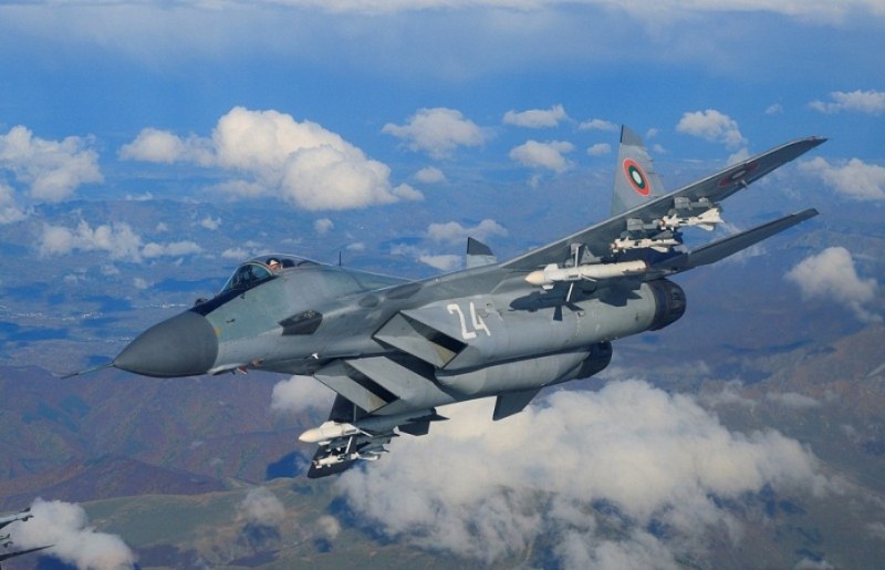 Руски и китайски военни самолети патрулираха над Тихия океан