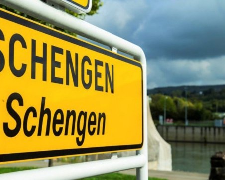 Нидерландия решава утре за България в Шенген