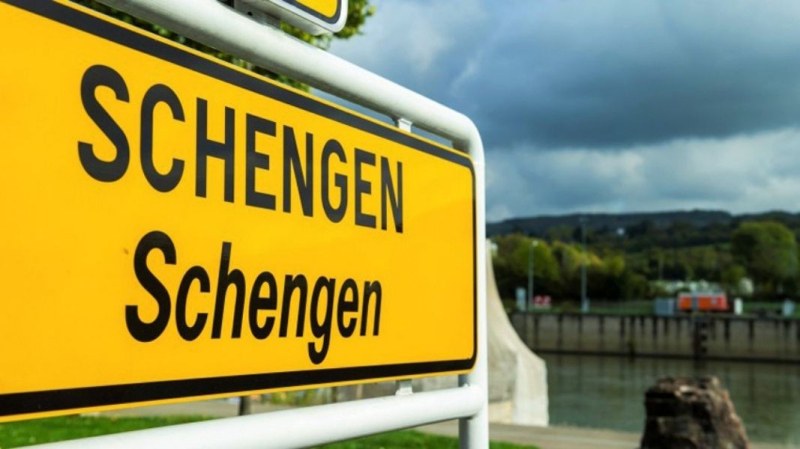 Нидерландия решава утре за България в Шенген