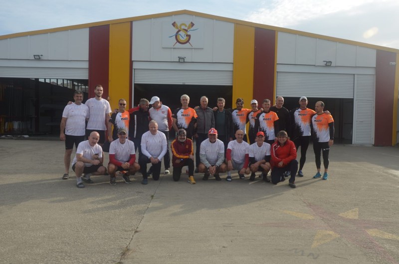 Ветераните на гребен клуб Хеброс победиха Галатасарай в Истанбул