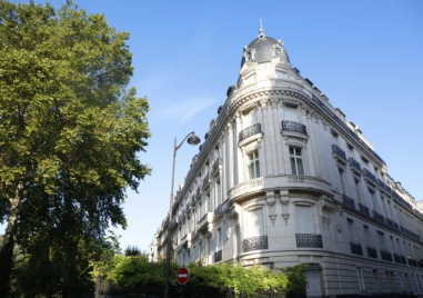 Пловдивски бизнесмен закупи култовия апартамент на Джефри Eпcтийн в Париж за