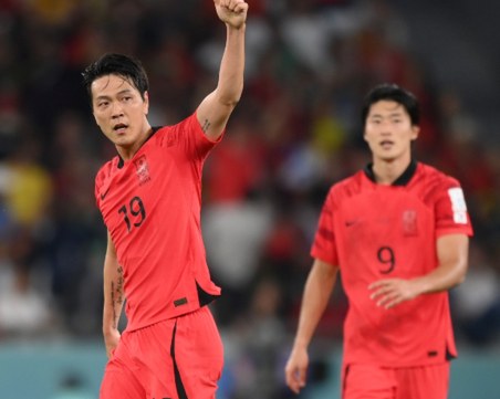 Южна Корея постигна обрат срещу Португалия и отново е на елиминации след 20 години
