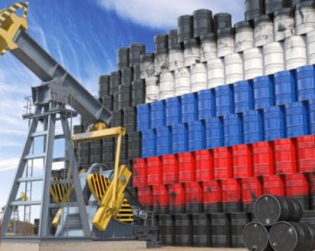 Г-7 и Австралия се споразумяха за таван на цената на руски петрол, превозван по море