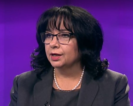 Теменужка Петкова: Не мога да разбера какво кара ДБ да правят заклинания, че няма да управляват с нас