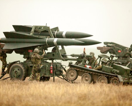 Украйна получи първите системи за противовъздушна отбрана от Испания