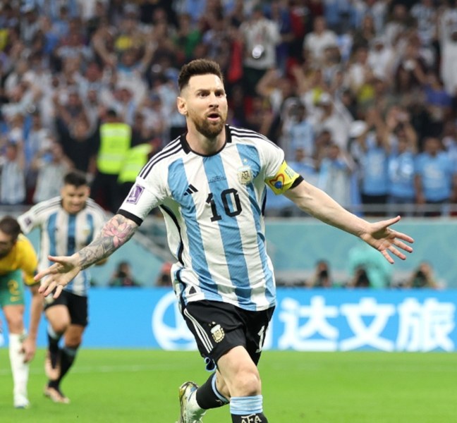 Аржентина се измъчи с Австралия, но успя да се класира за четвъртфиналите
