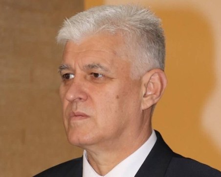 Министърът на отбраната: Изпращаме оръжия в топ 3 от исканията на Украйна