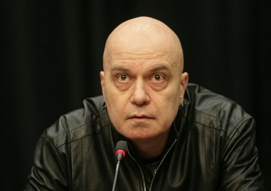 Лидерът на ИТН Слави Трифонов също се включи в атаката