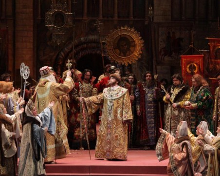 Протести за откриването на сезона в 