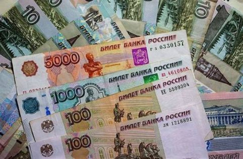 Русия налага рублата като единствена официална валута в Херсонска област от 1 януари