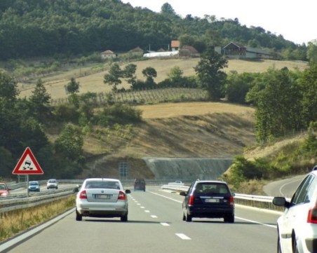 Сърбия вдигна таксите за преминаване по магистралите