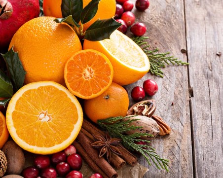 Кои зимни плодове помагат при настинки и какви са ползите от тях?