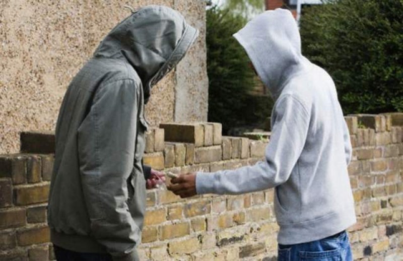 17-годишен дилър е един от задържаните при операция Бяло в