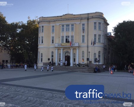 Пловдивчанчета поздравяват запасното войнство за Коледа и Нова година