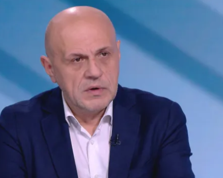 Дончев: Проф. Габровски ще избере ексклузивно експертите си