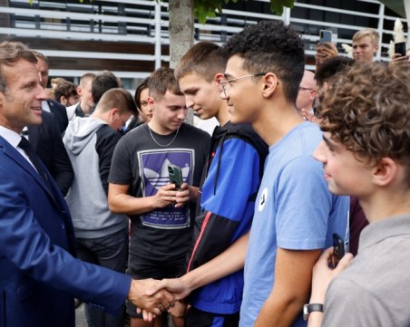 Презервативите във Франция стават безплатни за младежи от 18 до 25 години