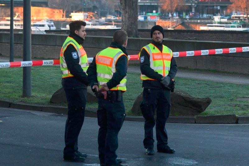 Полицията в Хайделберг започна евакуацията на хиляди хора преди планираното отстраняване на
