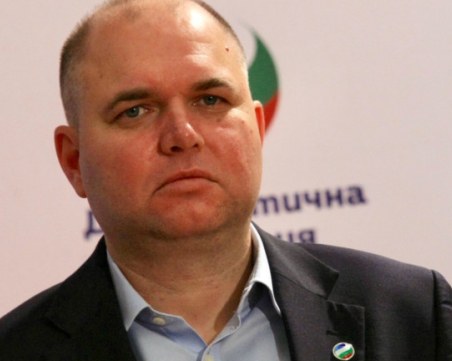 Депутат от ДБ: Бихме се срещнали и с БСП, не е изключен и кабинет на мнозинството