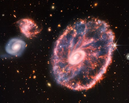 „Джеймс Уеб