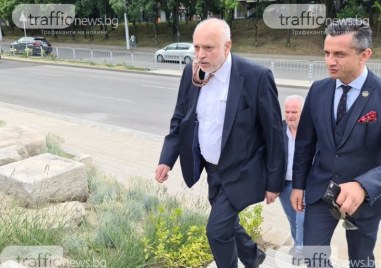 Това е най тежкото състояние в което е бил Народният театър