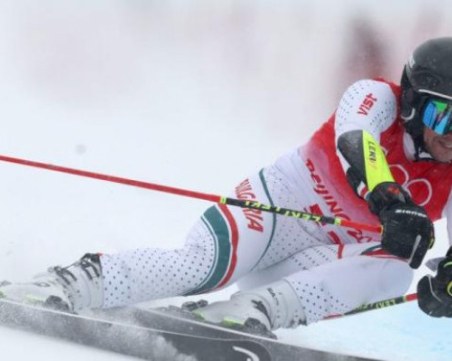 Алберт Попов 11-и в първия слалом за световната купа