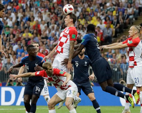 Франция и Хърватия близо до интересно постижение