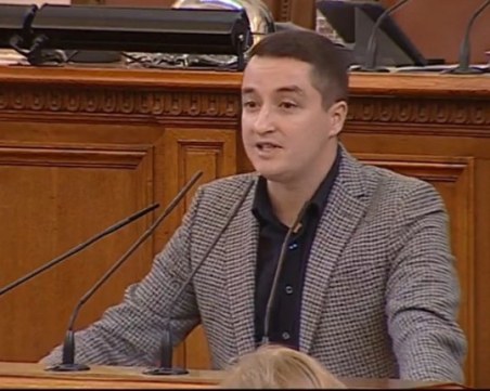 Явор Божанков: Няма да напускам парламента