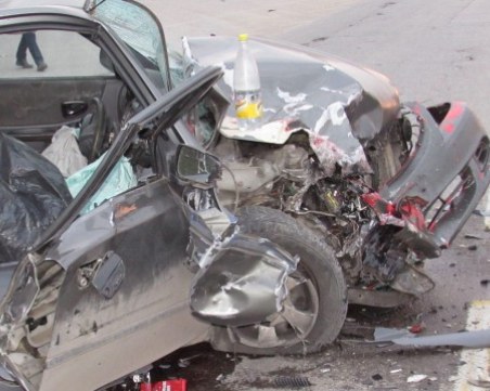 Двама души загинаха при катастрофа на пътя Кубрат-Русе