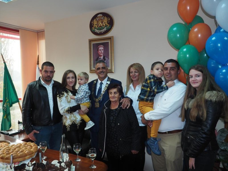 Кметът на община Марица“ Димитър Иванов стана дядо на трето