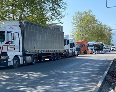Без граничен контрол между България и Румъния, зоват превозвачи след блокирането ни за Шенген