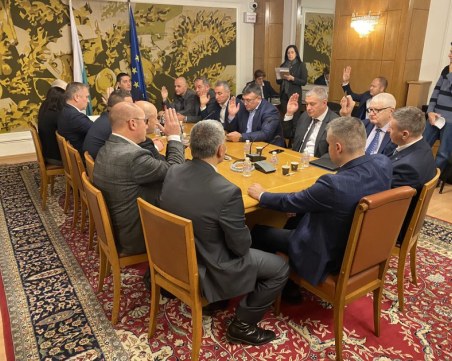 Комисията по отбрана прие на второ четене законопроекта за военна помощ за Украйна