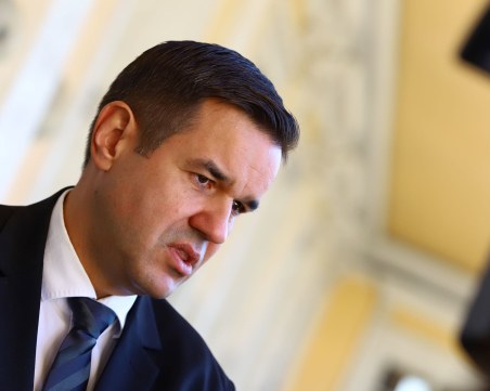 Министърът на икономиката: За пореден път Нинова казва неистини