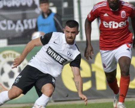 Освободен от Локомотив близо до нов отбор