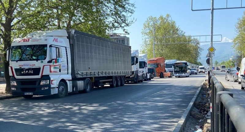 Без граничен контрол между България и Румъния, зоват превозвачи след блокирането ни за Шенген