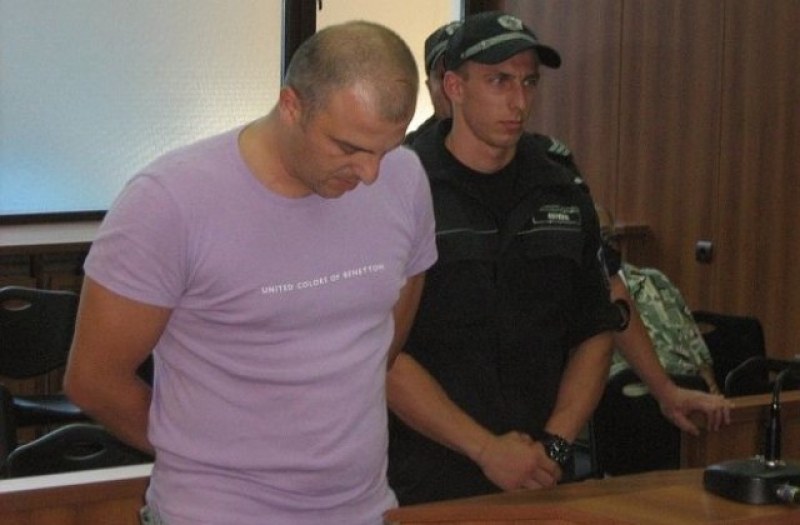 Венелин Качаков иска да бъде реабилитиран, без да е платил на ужилените с екскрузии до Малдивите