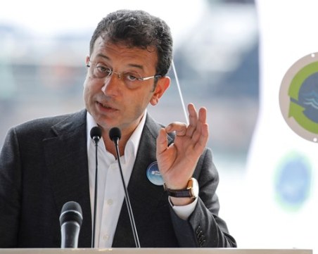 2 години затовор за кмета на Истанбул Екрем Имамоглу