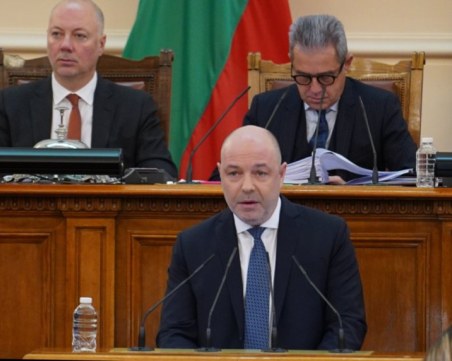 Габровски: България не е просто на кръстопът, а пред пропаст