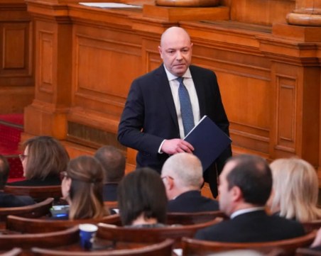 Проф. Габровски не получи подкрепа за премиер! Наред е вторият мандат