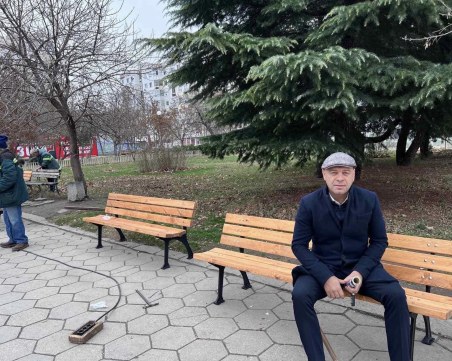 В  „Тракия” монтираха пейки на автобусни спирки