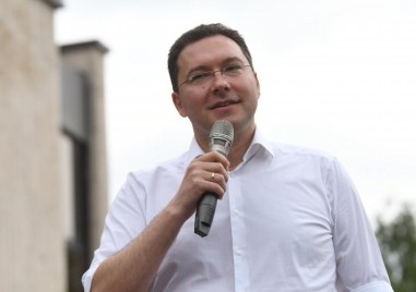 Бойко Рашков за пореден път се опитва да разкаля политическия