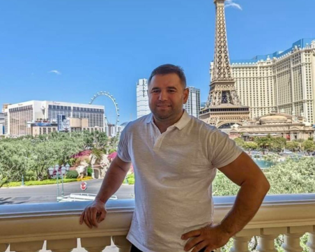 Ревнивецът, пребил жена си с тенис ракета в Пловдив, е Симо Касабов