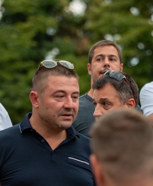 Пловдивчанинът, пребил до смърт собствената си баба-  кметски син, бивш полицай и протестър